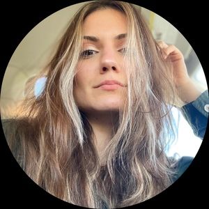 Meet your Posher, Steph